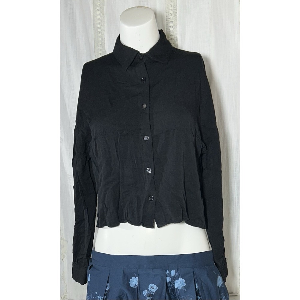 Final Touch Women's Black Long Sleeve Button‑Up Blouse – Size M
